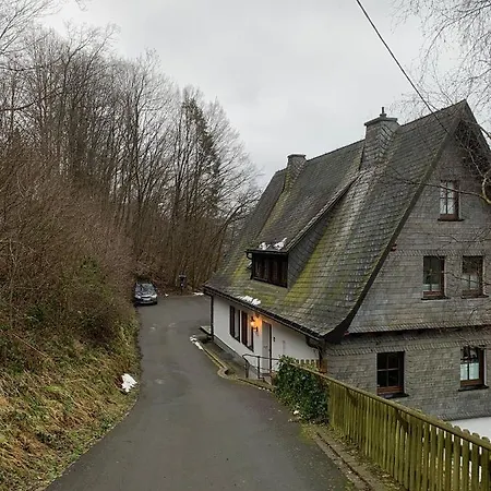 Berghaus - 2 Komfortable Für Bis Zu 7 Personen - Familie - Wandern - E-bike - Hunde - E-ladesäule - Wifi *