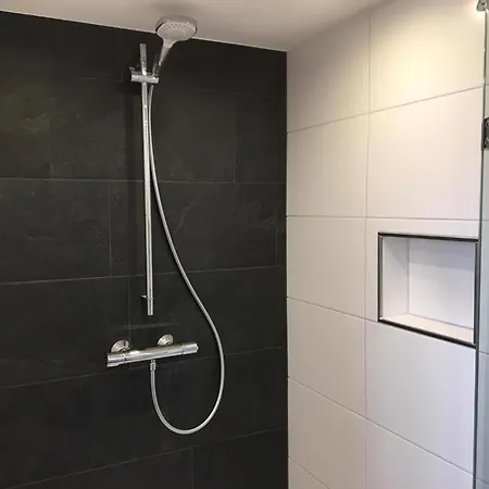 Berghaus - 2 Komfortable Für Bis Zu 7 Personen - Familie - Wandern - E-bike - Hunde - E-ladesäule - Wifi *