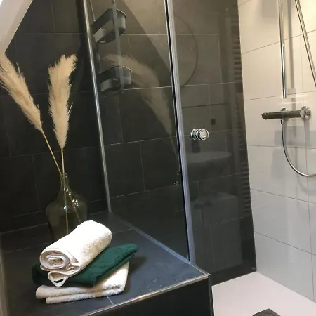 Berghaus - 2 Komfortable Für Bis Zu 7 Personen - Familie - Wandern - E-bike - Hunde - E-ladesäule - Wifi Apartment