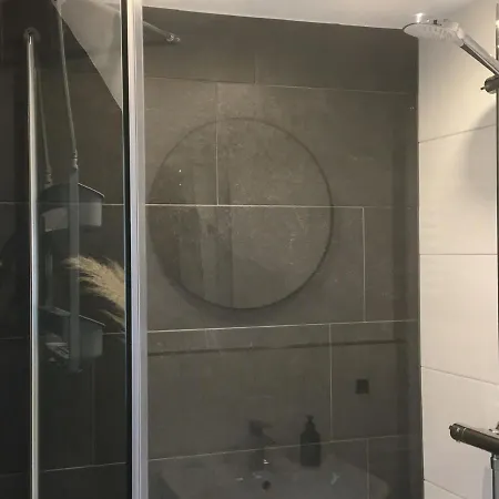 Berghaus - 2 Komfortable Für Bis Zu 7 Personen - Familie - Wandern - E-bike - Hunde - E-ladesäule - Wifi Apartment Schmallenberg